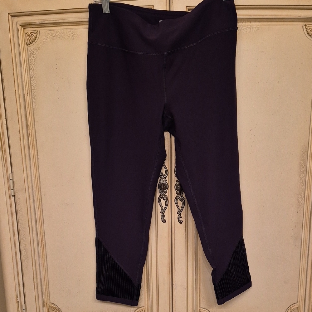 90 Degree Yoga Pants in dark Purple, size L - Picture 2 of 6